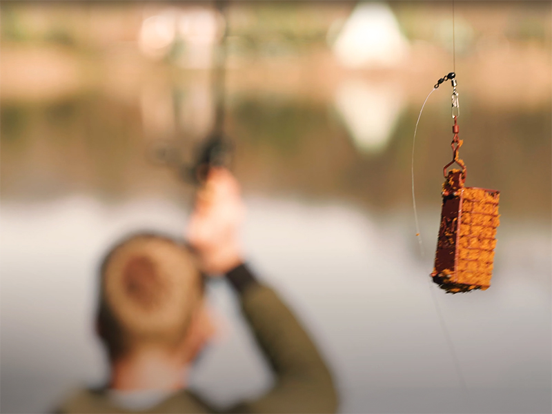 Krmítko Delphin Magma PENTA 30g