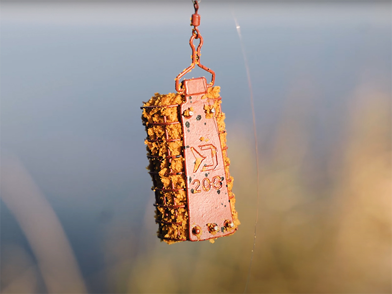 Krmítko Delphin Magma PENTA 30g