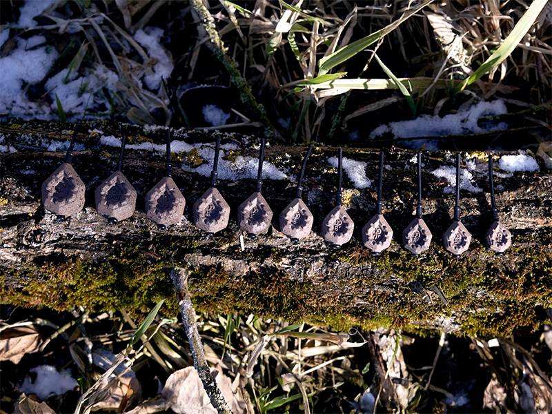 Olověná zátěž Delphin CyberBARBED TUBE 150g